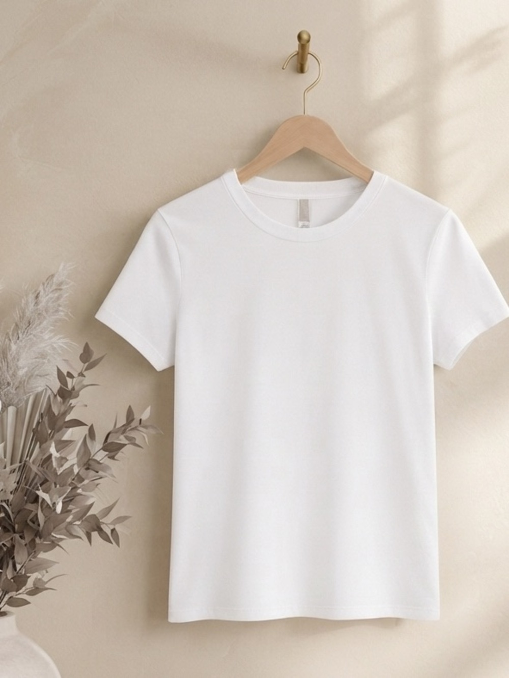NWT SKIMS Relaxed Tee Crop T-Shirt in Snow SMALL